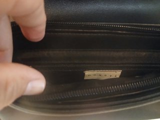 Bolso negro pequeño marca Monova