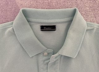 Polo Dustin. Talla 5. Azul celeste