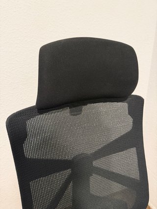 Silla de oficina ergonómica negra