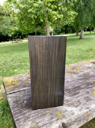 Estantería de madera
