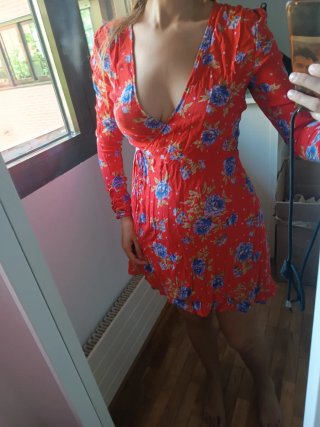 Vestido Zara floral rojo talla S 36
