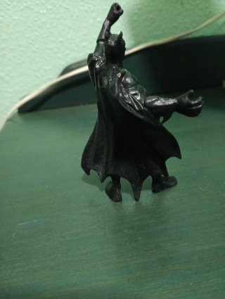 Figura Batman Negra con Cinturón Amarillo 1989
