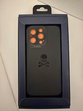 Funda iPhone 13 Pro Calavera