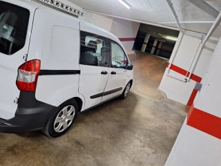 Ford Transit Courier 2016