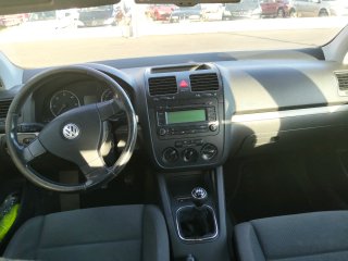 Volkswagen Golf 2004