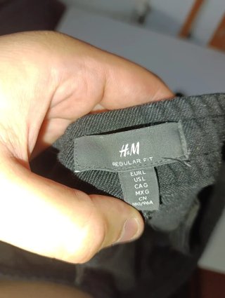 Pantaloni da uomo grigi in stile classico