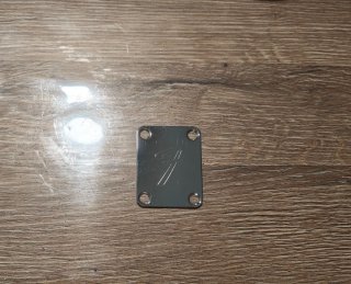 Placa mástil Fender F