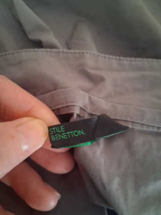 Falda Benetton gris corte globo