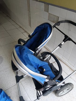 Silla gemelar Firstwheels (incluye accesorios)