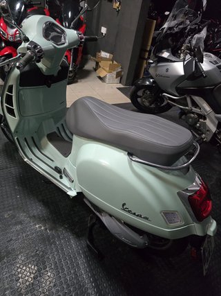 VESPA GTS 300 2024 1.500KM *** KM 0 ***