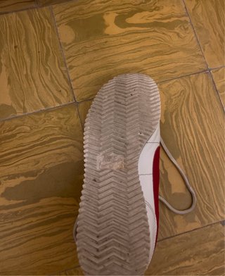 Zapatillas Nike Cortez Blancas y Rojas