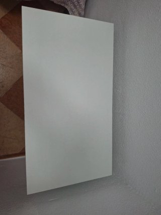 Escritorio blanco de madera