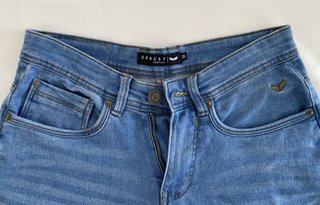 Pantalón vaquero corto niño/joven. Talla 36