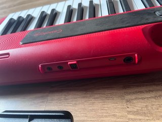 Teclado Casio CT-S200RD rojo con Soporte y Pedal