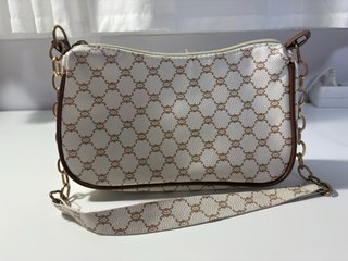 Bolso blanco con estampado