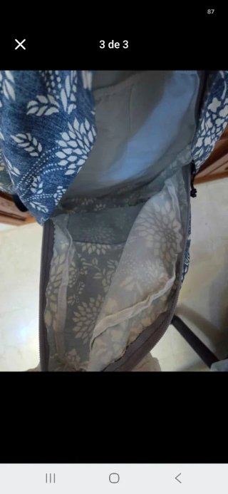 Mochila Billabong floral azul y blanco