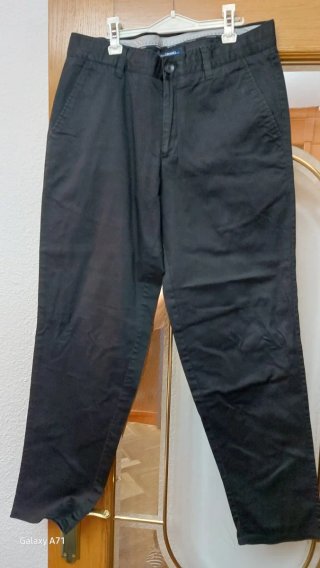 Pantaloni neri
