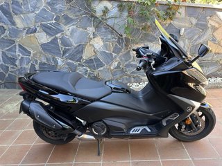 Yamaha TMAX 530
