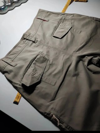 Pantalón corto cargo hombre beige