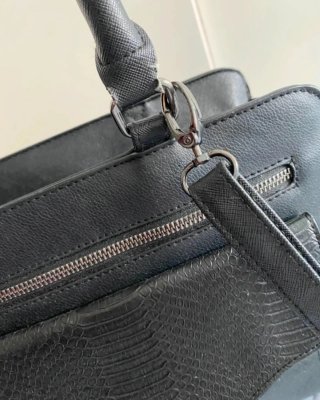 Bolso mediano negro