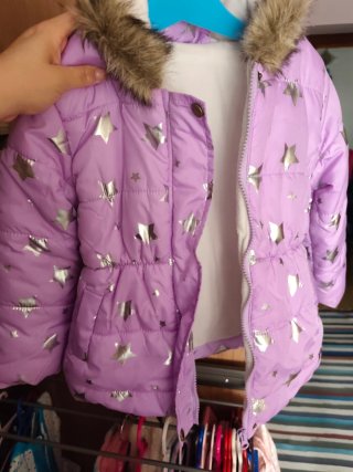 Chaqueta invierno niña estrellas morada