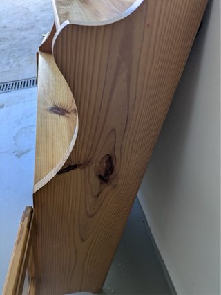 Alacena de madera maciza con vitrina
