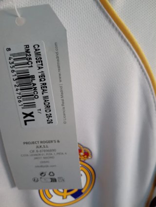 Camiseta Real Madrid Blanca y Dorada