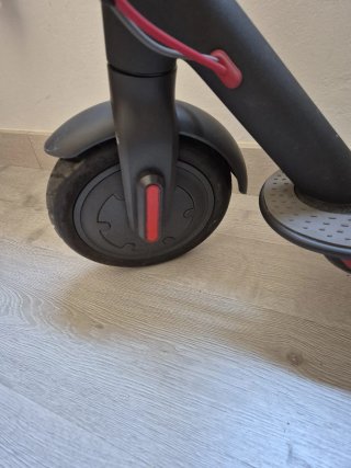 Patinete Eléctrico Xiaomi a estrenar y Accesorios.