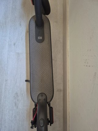 Patinete Eléctrico Xiaomi a estrenar y Accesorios.