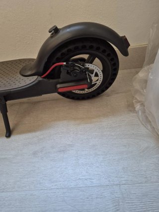 Patinete Eléctrico Xiaomi a estrenar y Accesorios.