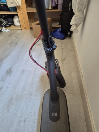 Patinete Eléctrico Xiaomi a estrenar y Accesorios.