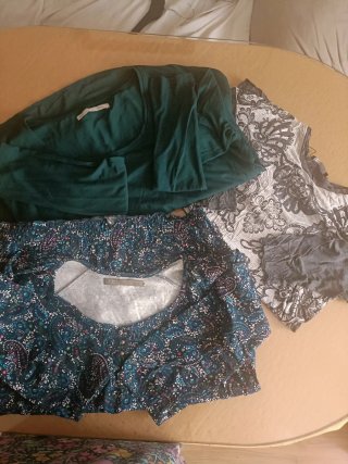 Lote Ropa Mujer Verde y Multicolor,Sfera y otras