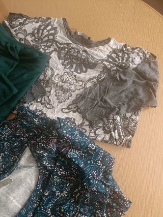 Lote Ropa Mujer Verde y Multicolor,Sfera y otras