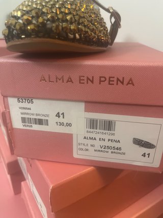 Manoletinas doradas con pedrería