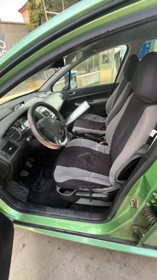 Peugeot 307 2001
