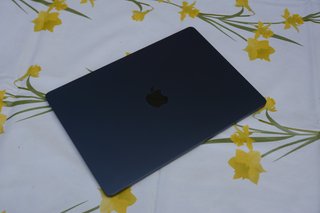 Macbook Air M3 15" Pantalla grande - Medianoche