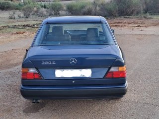 Mercedes-Benz 260e w124 1986