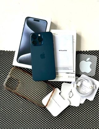 iPhone 15 Pro Max Azul Marino
