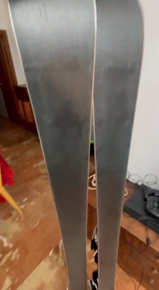 Esquís Rossignol React R2
