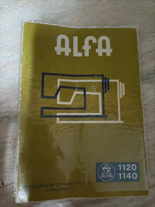 Máquina de coser Alfa