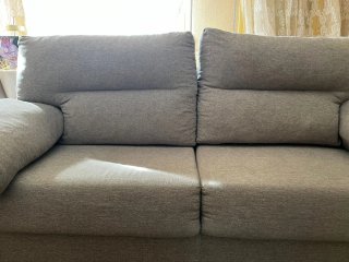 Dos Sofás de tela gris