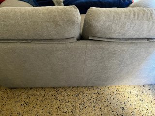 Dos Sofás de tela gris