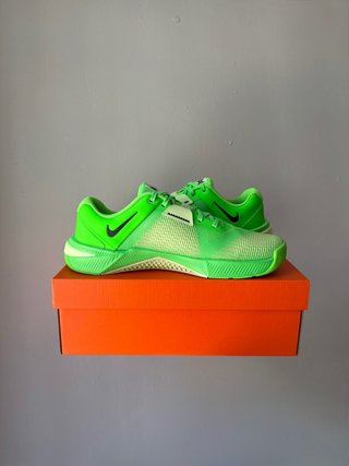 Nike Metcon 10 Green Strike Lime [40]