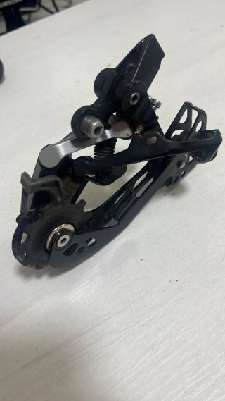 Desviador Trasero Shimano SLX RD-M7000 GS Shadow+
