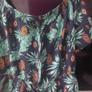 Mono corto verano estampado tropical