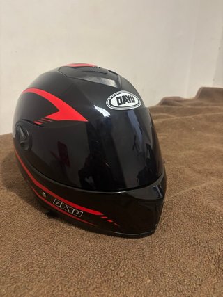 Casco integral DAYU negro y rojo