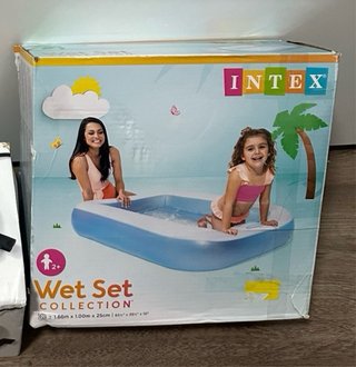 -Piscina hinchable e inflador
