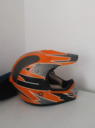 Casco Moto Naranja y Negro
