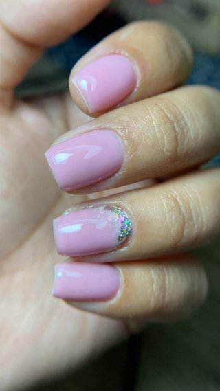 Uñas semipermanentes y Rubber a domicilio