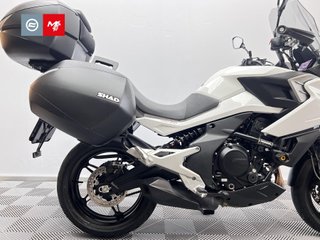 CFMOTO 700 MT 2023 7800 kms.